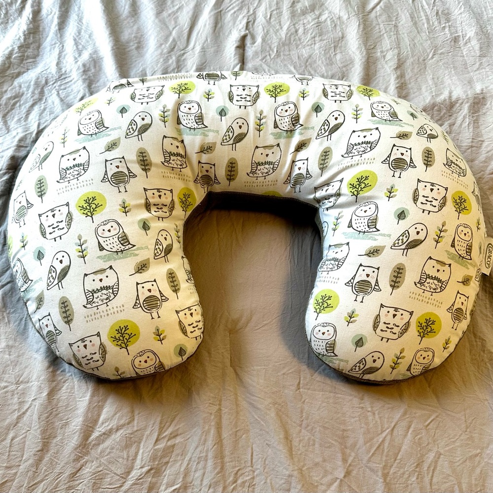 Boppy pillow by Graco Owl Print Nursing Pillow